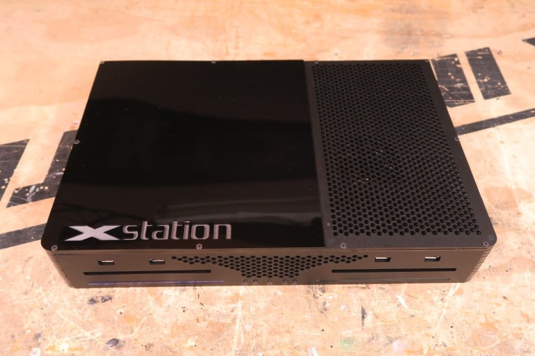 Xstation: La consola que es Xbox y Playstation a la vez