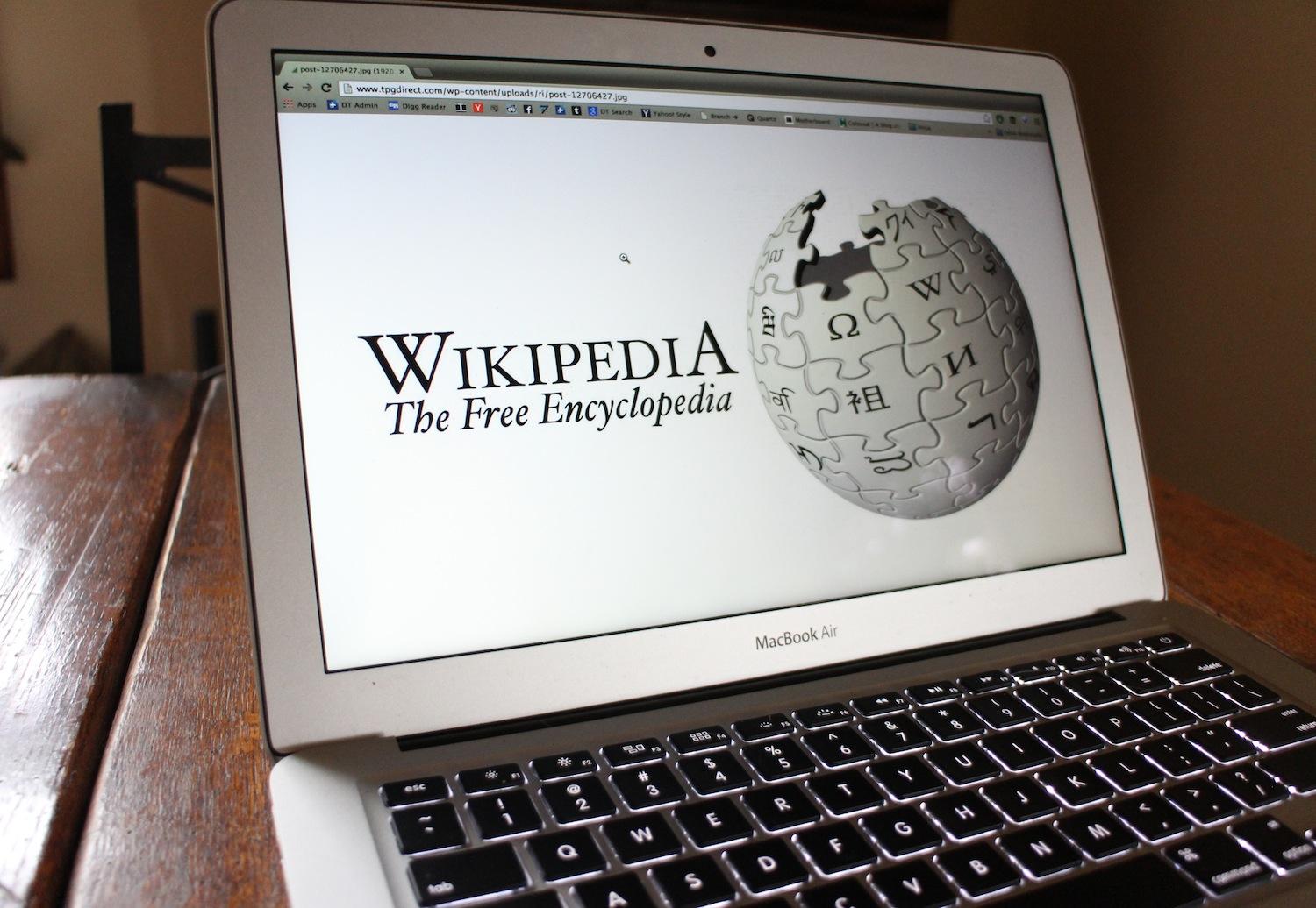 Wikipedia y Youtube