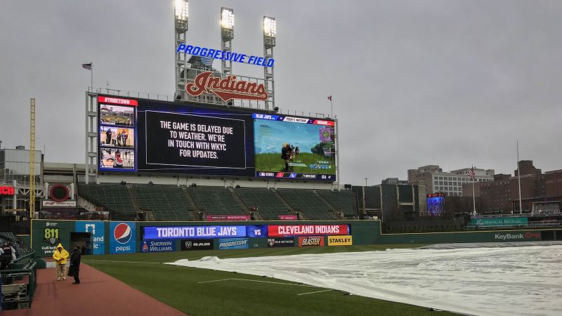 Cleveland Indians Play Fortnite on The Jumbotron-GamersRD