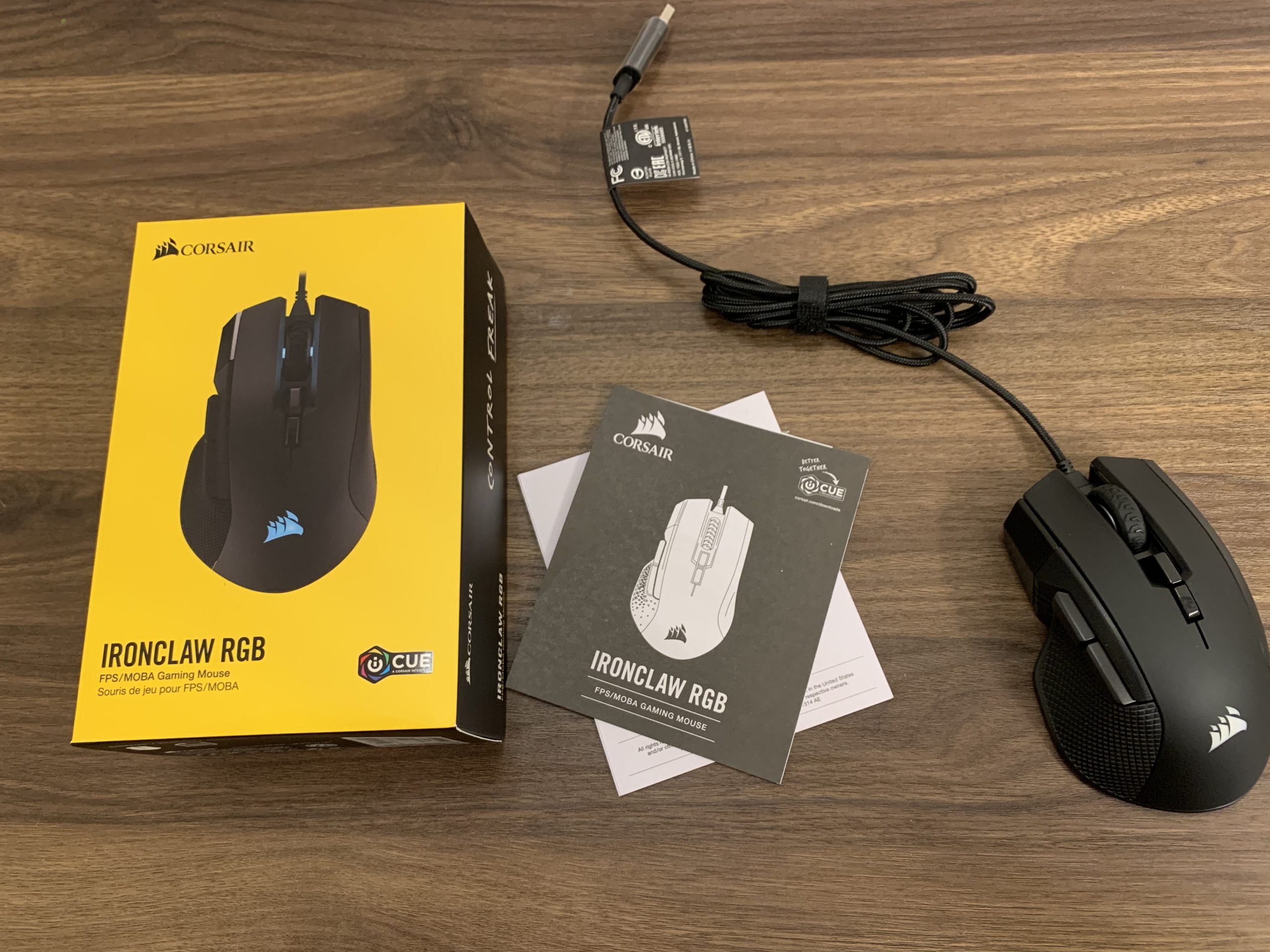 Corsair Ironclaw RGB Gaming Mouse Review GamersRD 2