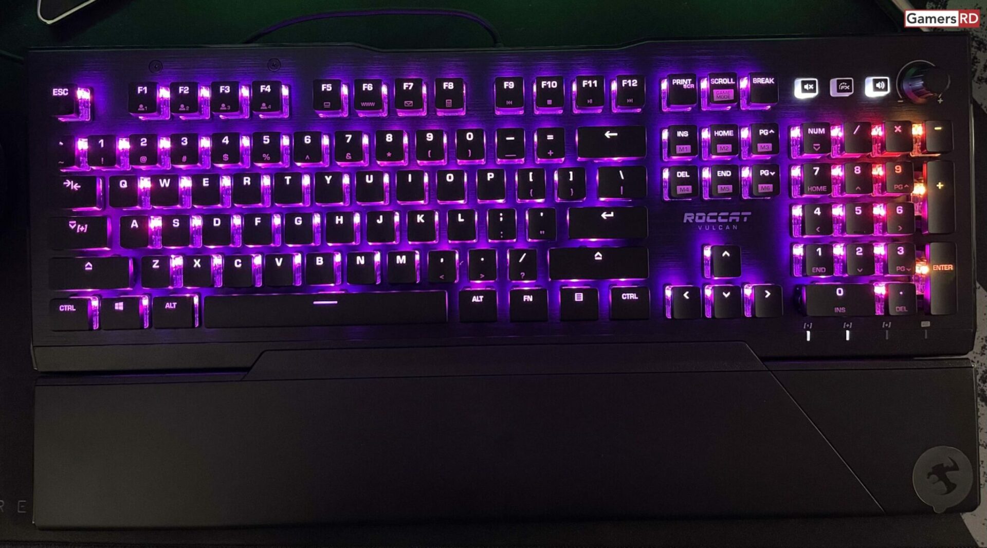 ROCCAT Vulcan Pro Optical-Tactile RGB Gaming Keyboard Review, 7 GamersRD