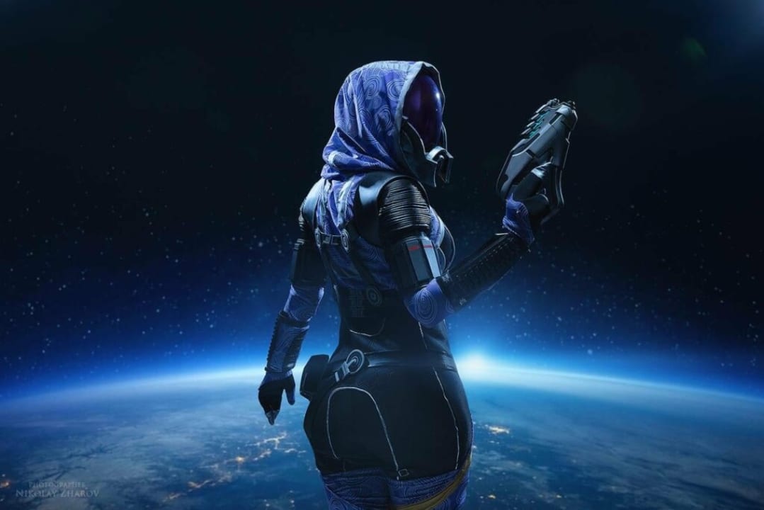 Mass-Effect-cosplay-Header-672x372 (1)