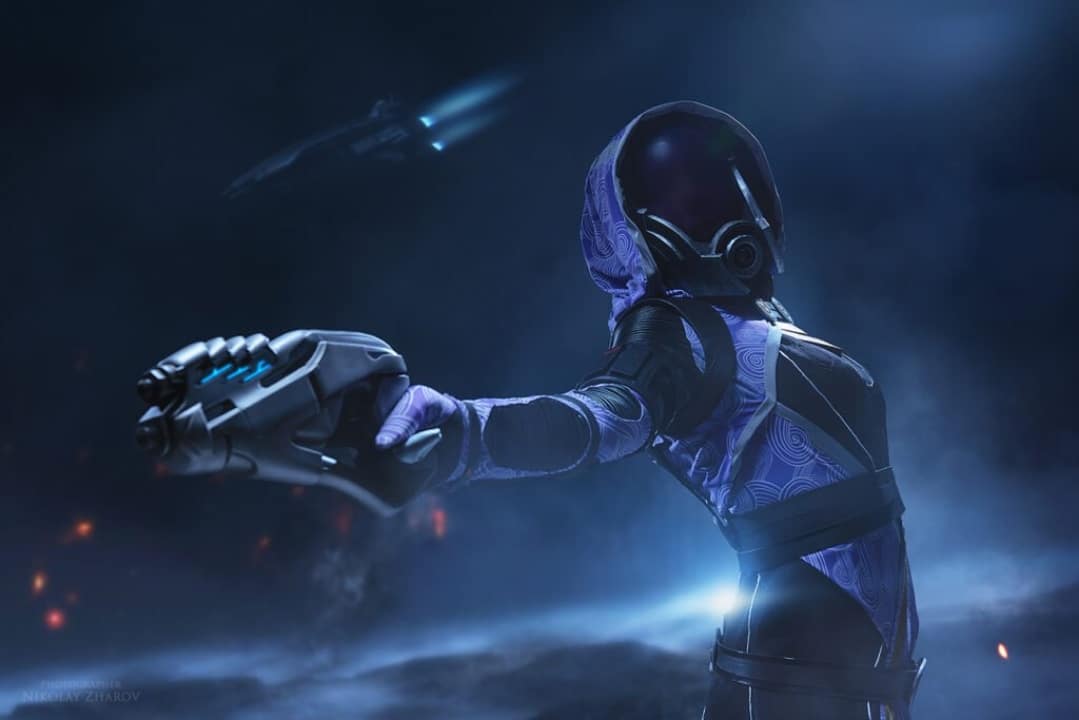 Mass-Effect-cosplay-sniper- (1)