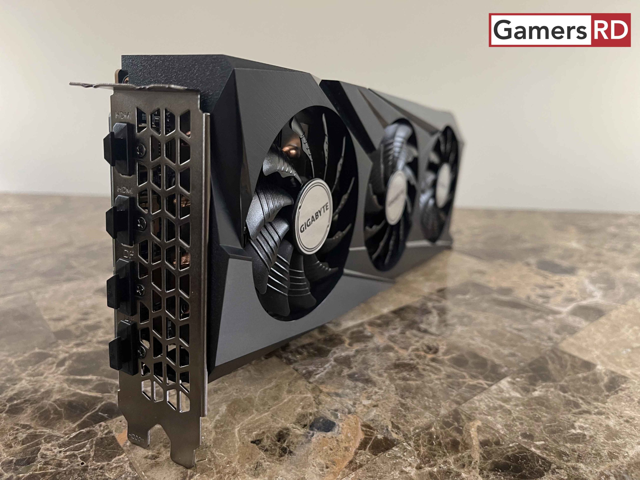 AMD Radeon RX 6600 XT GIGABYTE OC REVIEW 7 GAMERSRD