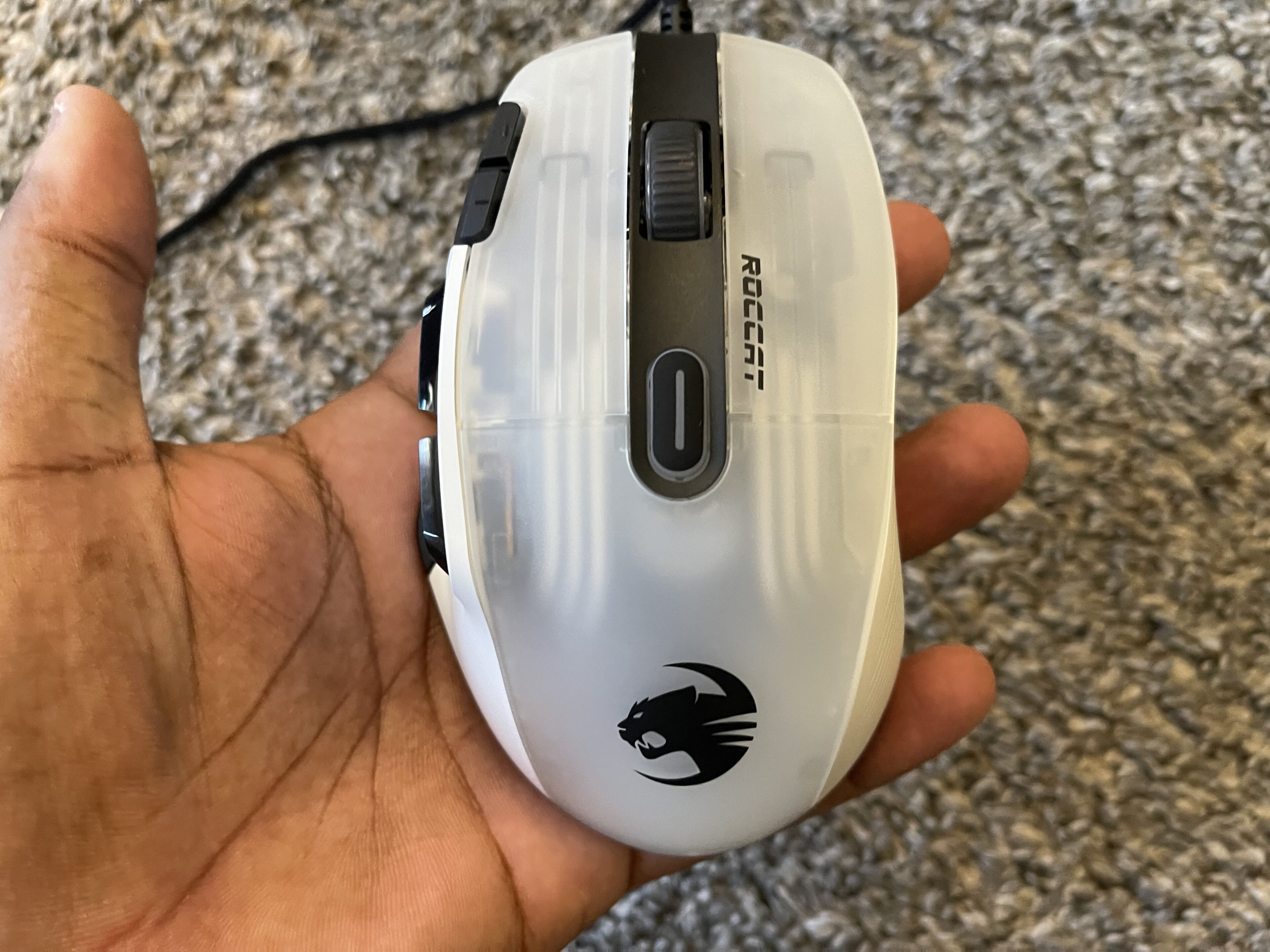 ROCCAT Kone XP Gaming Mouse Review 4