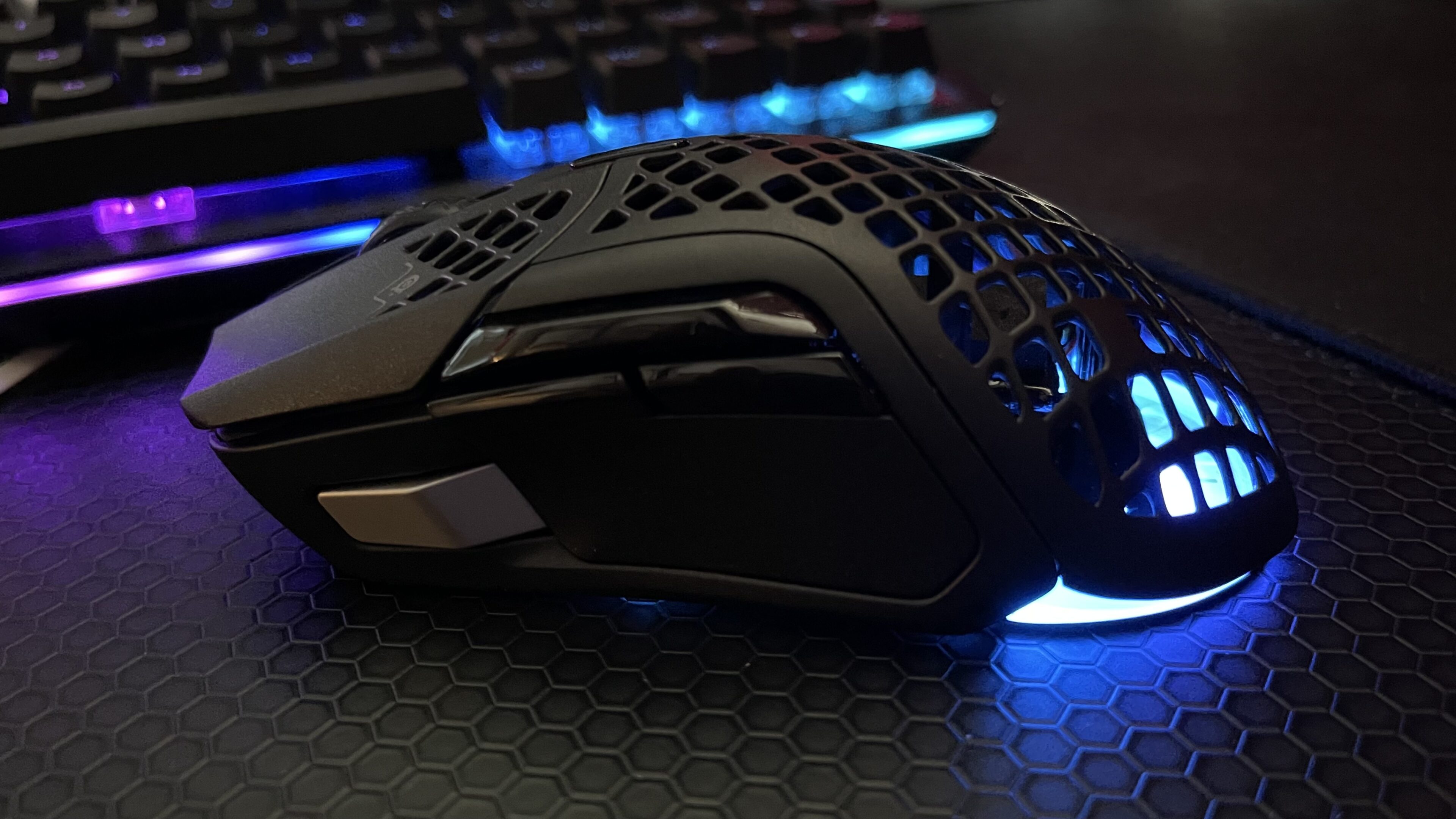 SteelSeries Aerox 5 Wireless Gaming Mouse Review GamersRD313343