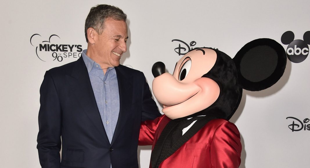 CEO de Disney dice que reducirá el presupuesto y la cantidad de películas futuras