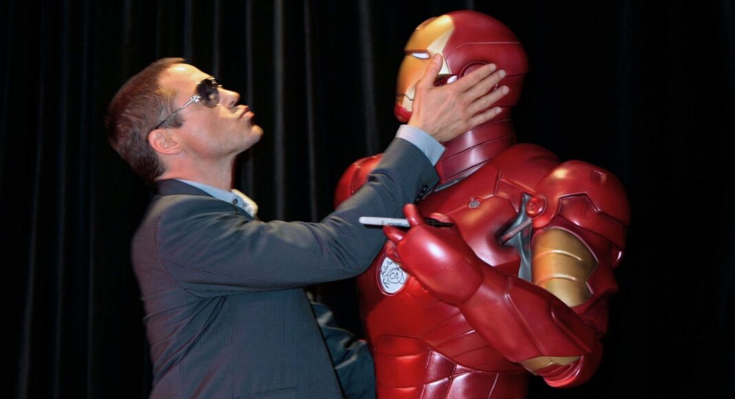 Robert Downey Jr. cree que su actuación como Tony Stark no fue reconocida por la crítica por ser un superhéroe