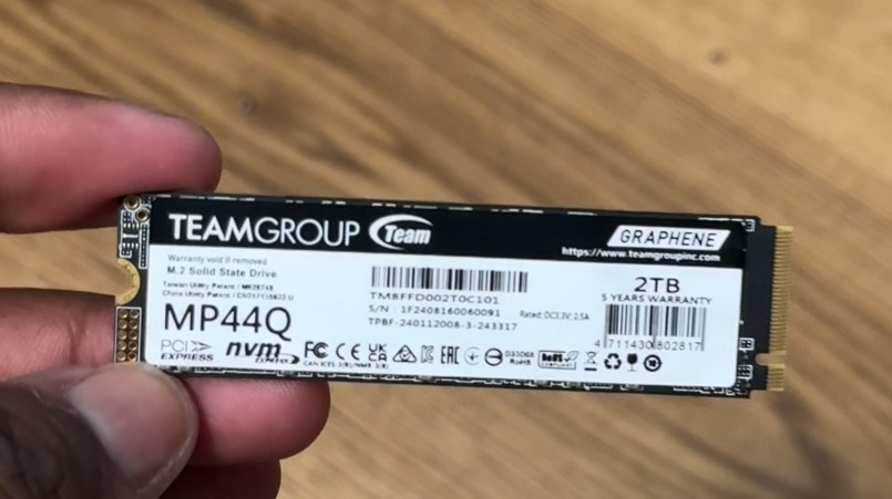 Teamgroup MP44Q M.2 SSD Review GamersRD255