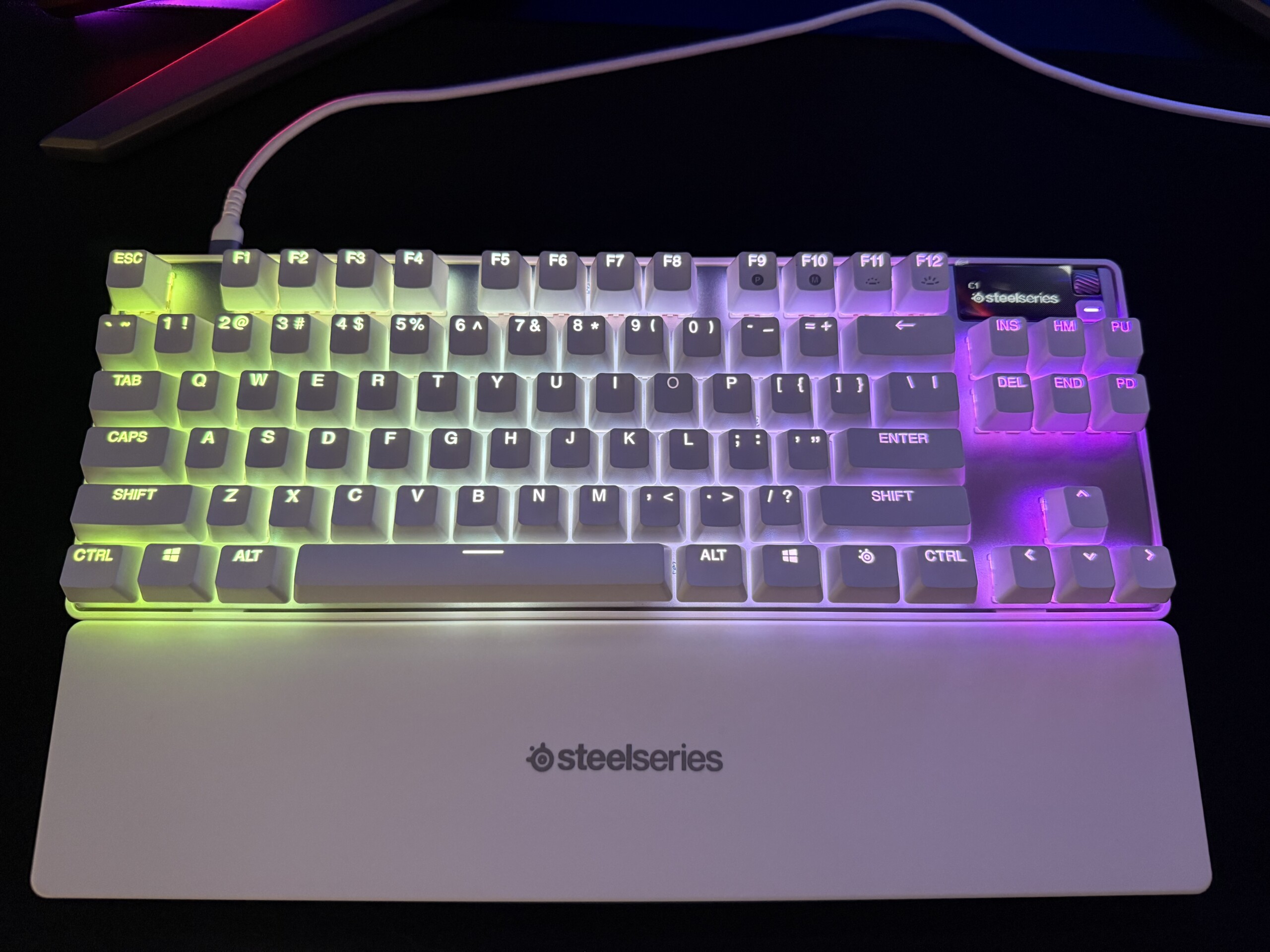 SteelSeries Apex Pro TKL White GamersRD Review1423