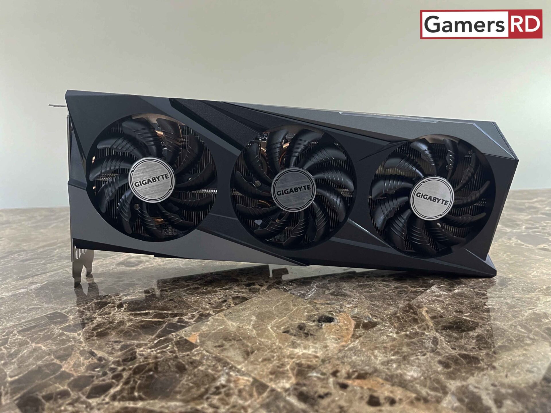 AMD Radeon RX 6600 XT GIGABYTE OC REVIEW 4 GAMERSRD