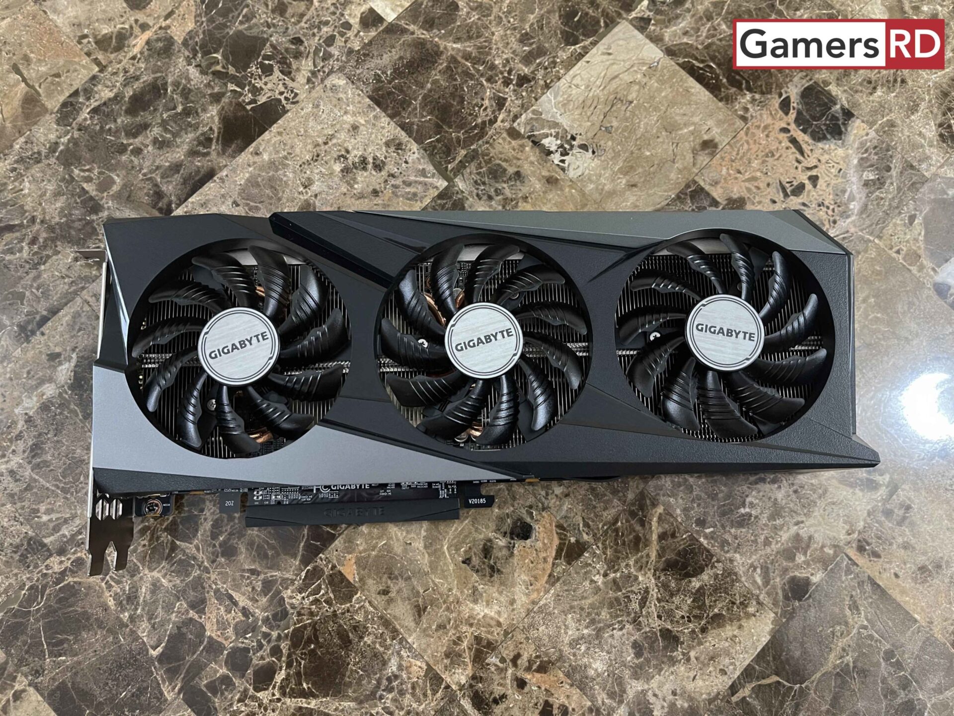 AMD Radeon RX 6600 XT GIGABYTE OC REVIEW 8 GAMERSRD