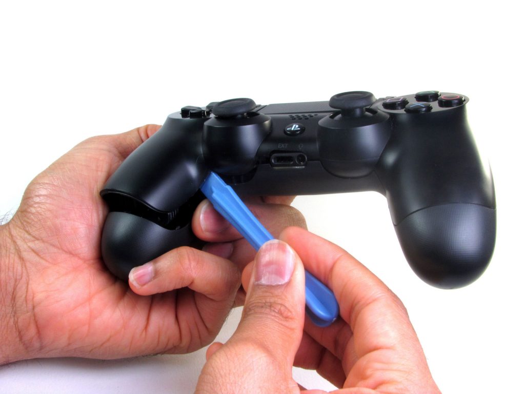 Cómo cambiar la batería del DualShock 4-1-GamersRD