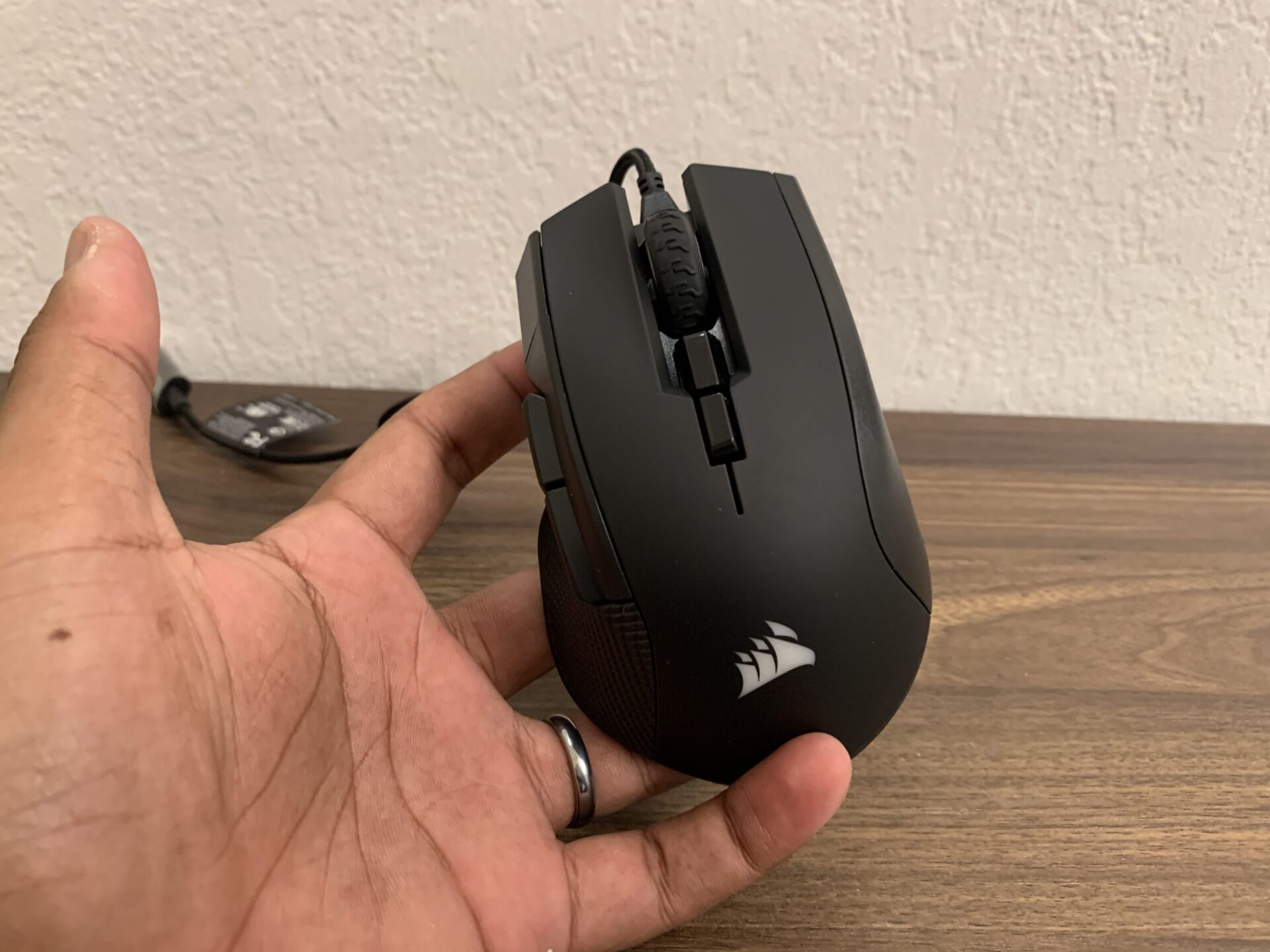 Corsair Ironclaw RGB Gaming Mouse Review GamersRD 2