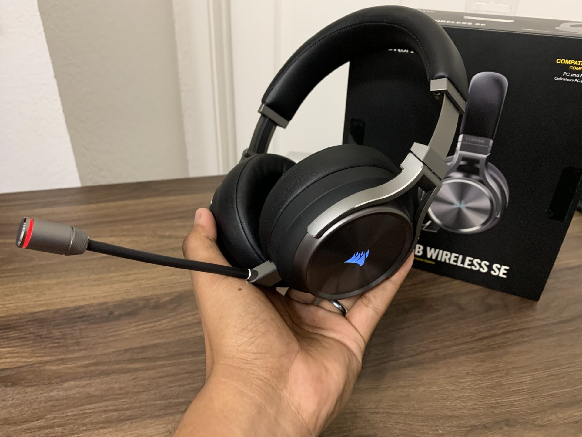 Corsair Virtuoso RGB Wireless SE Review