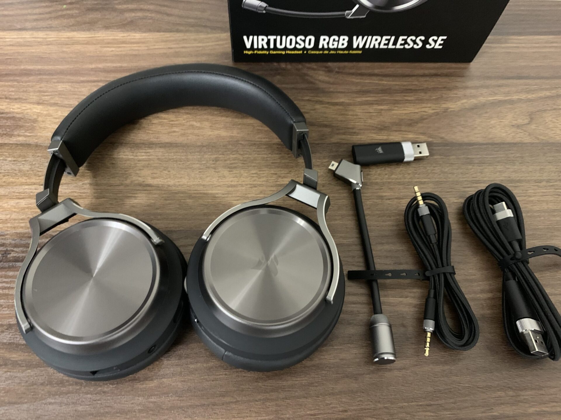 Corsair Virtuoso RGB Wireless SE Review