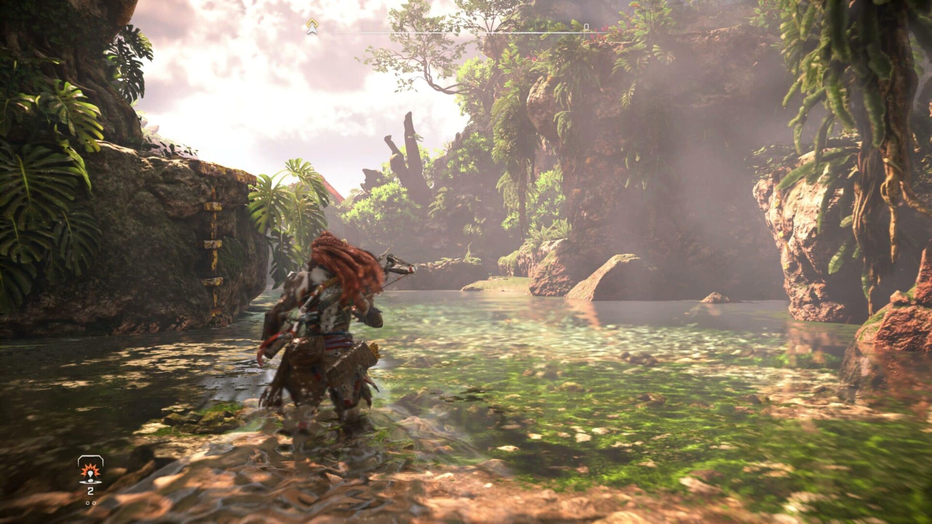 Nuestra Aloy ha crecido a nivel personal porque lo ocurrido seis meses atrás, ha dejado una marca en ella. Hablando de personajes estamos ante uno de los juegos que mejor han llevado a cabo la tarea de recrear NPCs, entre los principales y secundarios. En primer lugar, tenemos que sus diálogos están bien interpretados por los actores de voz, pero de eso hablaré más adelante. Por otra parte, el mundo donde viven está bien construido, y eso se deja ver en los diferentes asentamientos que iremos visitando. Un ejemplo, son las diferentes tribus: tenemos los rústicos Oseram, los pacíficos Otaru y los belicosos Carja, cada una tiene unas edificaciones y un estilo de vida que se diferencian unas de otras, lo que dota al mundo de personalidad.