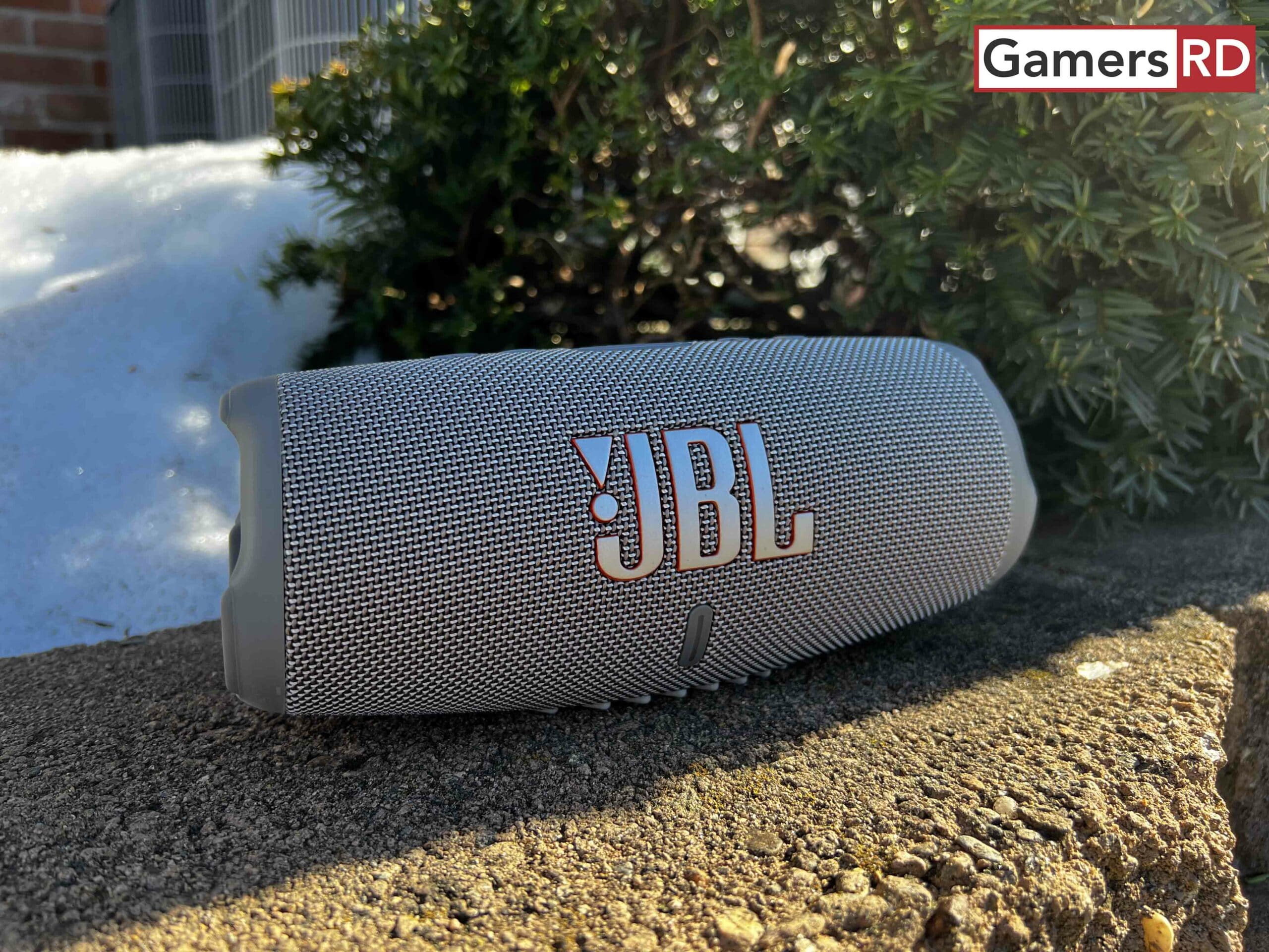 JBL Charge 5 Altavoz Portátil con Powerbank Review, GamersRD