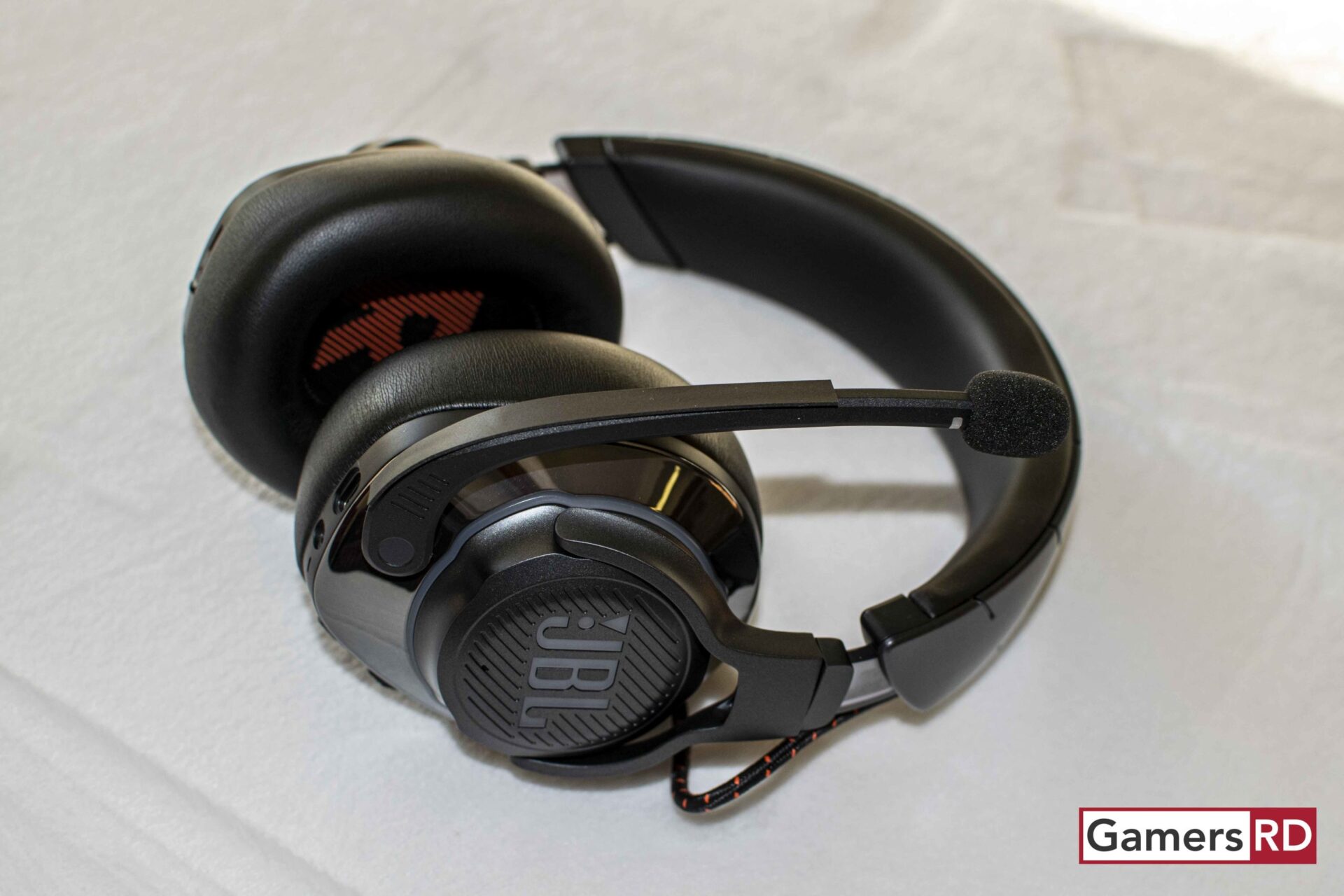 JBL Quantum 800 Wireless Headset Review, 3,GamersRD