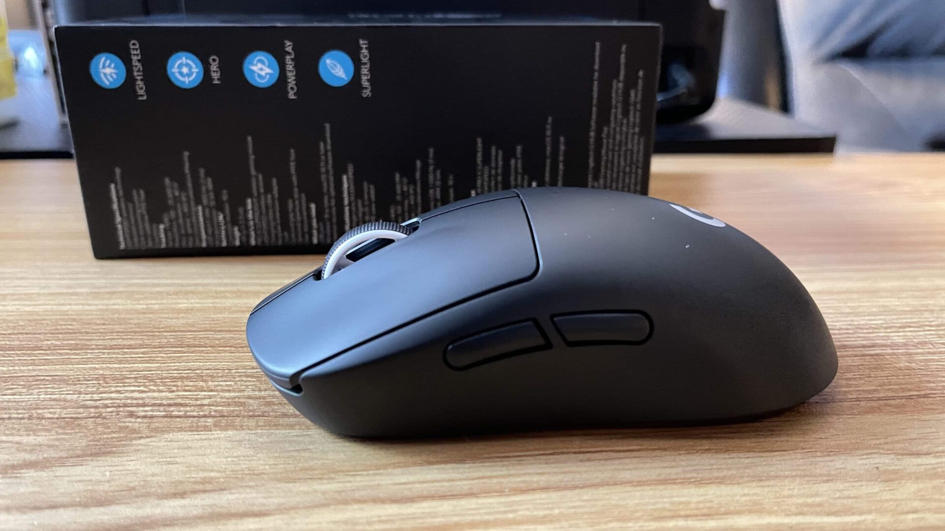 Logitech G Pro X Superlight Wireless Gaming Mouse Review GamersRD122