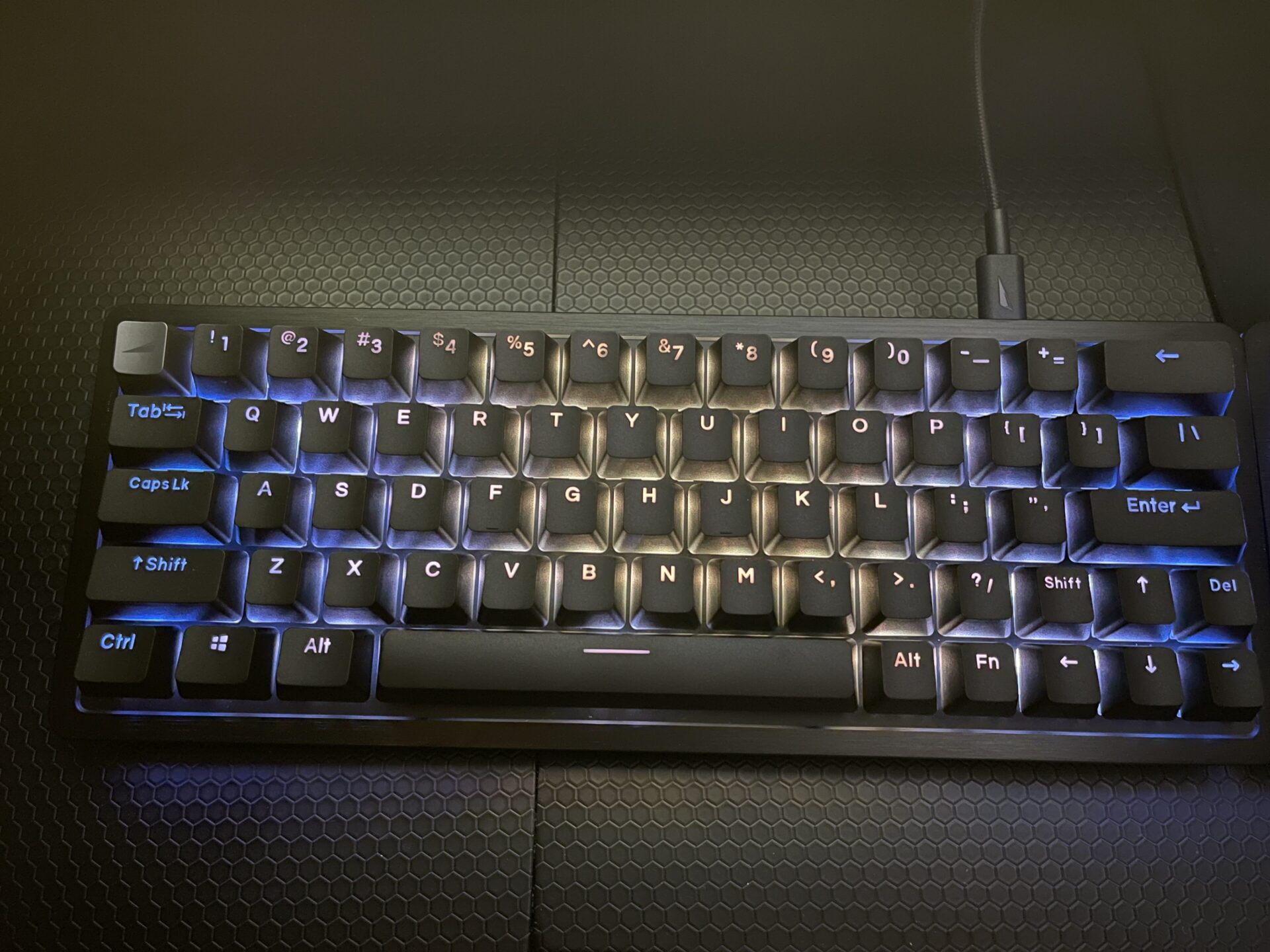 Mountain Everest 60 Mechanical Keyboard Review GamersRD 12