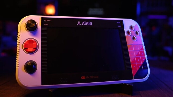 Atari revela su nueva consola portátil por sorpresa