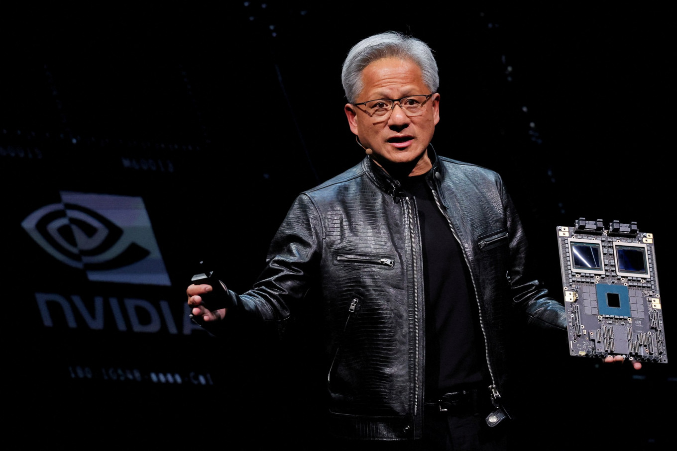 Jensen Huang ruega que dejemos de criticar la IA