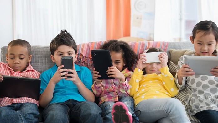 Estudio revela que los niños que usan pantallas tienen mejor cognición Estudio revela que los niños que usan pantallas tienen mejor cognición
