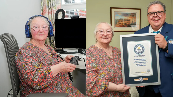 Cath Bowie, conocida como grumpygran1948, frente a su consola