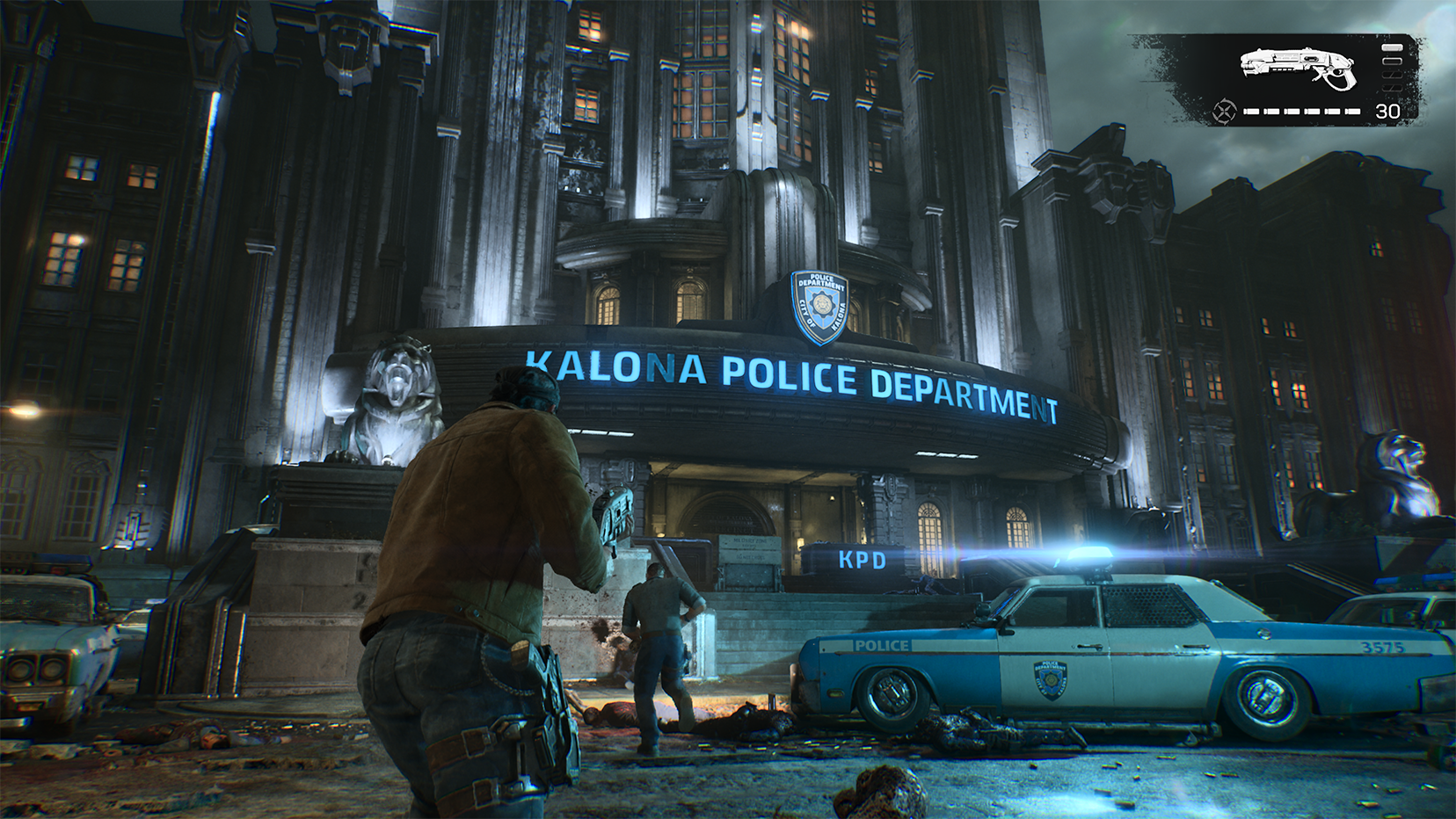 Llegando a la estación de policía.